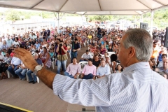 Entrega_de_casas_e_visita_nas_obras_de_recapeamento_em_Corumba_Foto_Chico_Ribeiro (7)