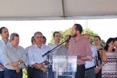 Governador assina ordem de serviço para pavimentação em São Gabriel do Oeste - Foto Edemir Rodrigues (17)