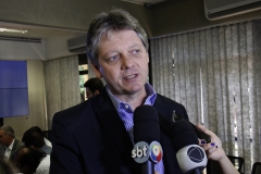 Coletiva (200)