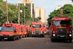 Reinaldo entrega 21 viaturas para o Corpo de Bombeiros - Foto Edemir Rodrigues