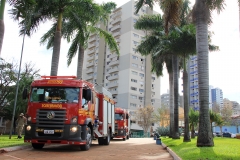Reinaldo entrega 21 viaturas para o Corpo de Bombeiros - Foto Edemir Rodrigues