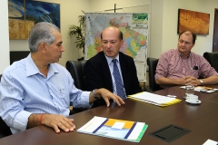 Recebe Liege Emmerza e Ministro do Itamaraty, João Carlos Parkinson - Foto Edemir Rodrigues (8)