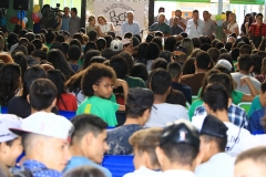 Governador recepciona alunos e entrega kit escolar - Foto Edemir Rodrigues (46)