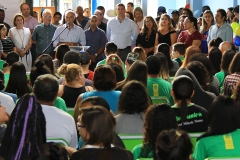 Governador recepciona alunos e entrega kit escolar - Foto Edemir Rodrigues (50)