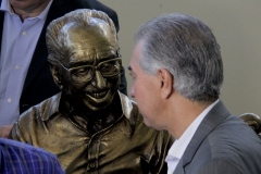 Estátua em bronze (335)
