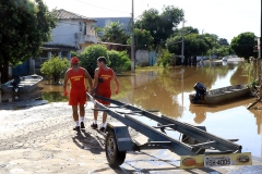 Governador visita desabrigados da cheia do rio Aquidauana e entrega mantimentos-Foto Edemir Rodrigues (13)