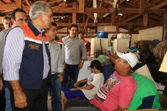 Governador visita desabrigados da cheia do rio Aquidauana e entrega mantimentos-Foto Edemir Rodrigues (2)