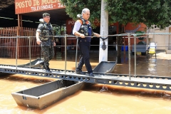 Governador visita desabrigados da cheia do rio Aquidauana e entrega mantimentos-Foto Edemir Rodrigues (29)