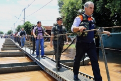 Governador visita desabrigados da cheia do rio Aquidauana e entrega mantimentos-Foto Edemir Rodrigues (32)