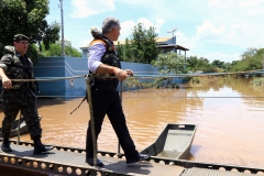 Governador visita desabrigados da cheia do rio Aquidauana e entrega mantimentos-Foto Edemir Rodrigues (35)