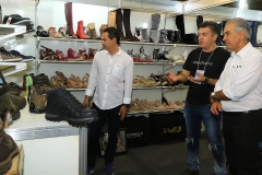 Governador_visita_feira_de_calçados_Foto_Edemir_Rodrigues (23)