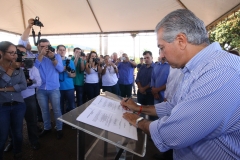 Assinatura de ordem de serviço - Foto Edemir Rodrigues 6