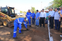 Governador vistoria obras de recuperação asfáltica - Foto Edemir Rodrigues