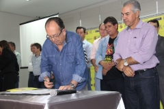 Governador visita obras e assina convênios em Bonito - Foto Chico Ribeiro