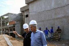 Governo vistoria obras da Santa Casa de Corumba - Foto Edemir Rodrigues