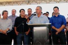Governo entrega casas em Vicentina- Foto Edemir Rodrigues