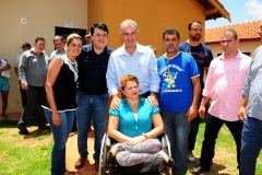 Governo entrega casas em Vicentina- Foto Edemir Rodrigues