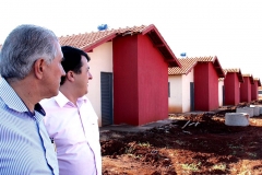 Governador entrega obras e assina ordem de serviço em Jateí e Vicentina - Foto Chico Ribeiro