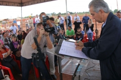 Governo visita obras da Sanesul, lança construção de casas e entrega viaturas em Coxim - Foto Chico Ribeiro (8)