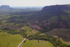 Obras de pavimentação da estrada parque de Piraputanga - Foto Edemir Rodrigues