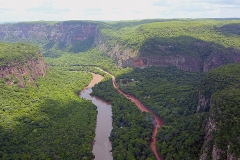 Obras de pavimentação da estrada parque de Piraputanga - Foto Edemir Rodrigues