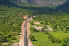 Obras de pavimentação da estrada parque de Piraputanga - Foto Edemir Rodrigues