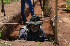 Trabalhos realizados pelos Arqueólogos - Foto Edemir Rodrigues (1)