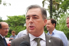 Governador_empossa_novo_Secretario_de_Seguranca_e_entrega_viaturas_para_bombeiros_e_Agepen_Foto Edemir Rodrigues (93)