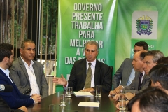 Reunião do Governador com Representantes da JBS, A. Legislativa, Ministério Publico e Sind. dos Trabalhadores - Foto Edemir Rodrigues