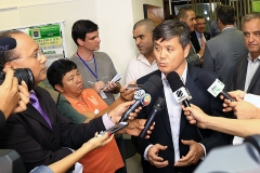 Reunião do Governador com Representantes da JBS, A. Legislativa, Ministério Publico e Sind. dos Trabalhadores - Foto Edemir Rodrigues